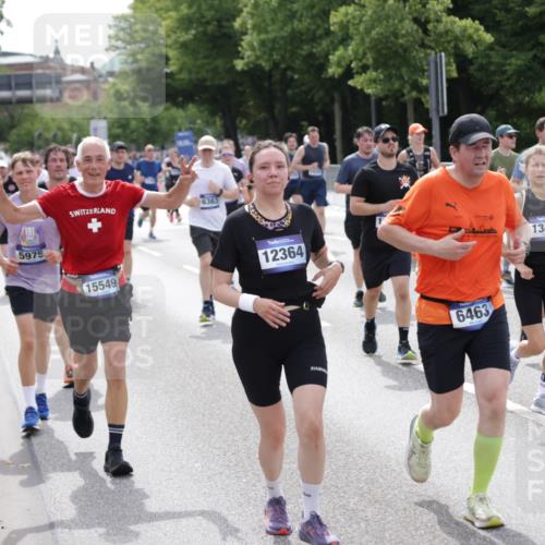 29.06.2025 - hella hamburg halbmarathon Jannik Wohlers http://msf.ph/oto/8327535 29.06.2025 10:39:57 Lombardsbrücke 1018, 1037, 2019, 2109, 2515, 2572, 3237, 3293, 3295, 3515, 3607, 3808, 3810, 4271, 4756, 5113, 5263, 5351, 5352, 5702, 5975, 6076, 6229, 6363, 6463, 6673, 6866, 6876, 6920, 7108, 7174, 7675, 7850, 8307, 8391, 9187, 9468, 10474, 10818, 10953, 11176, 11653, 11717, 11970, 11973, 12364, 12444, 12501, 12760, 12981, 13005, 13030, 13069, 13290, 13410, 13466, 13651, 14341, 14851, 15549, 15927, 16681, 16955, 17318, 18101, 18110, 18213, 18353, 18490, 18771 meine-sportfotos.de