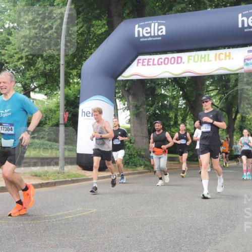 29.06.2025 - hella hamburg halbmarathon KatJ http://msf.ph/oto/8327579 29.06.2025 10:46:43 Zwischen KM18-KM19 1019, 1544, 2426, 2730, 3780, 6087, 6327 meine-sportfotos.de