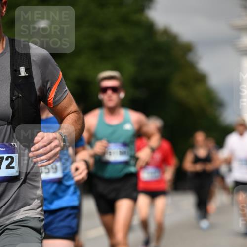 29.06.2025 - hella hamburg halbmarathon Dr. Thomas Lammeyer http://msf.ph/oto/8327586 29.06.2025 10:17:36 Kennedybrücke 1194, 1859, 1939, 2055, 2359, 2721, 2891, 2904, 2961, 2987, 3218, 3729, 4001, 4032, 4795, 4950, 5232, 5631, 6026, 6207, 7346, 7460, 7462, 7913, 8673, 8913, 9128, 9612, 9631, 10442, 10443 meine-sportfotos.de