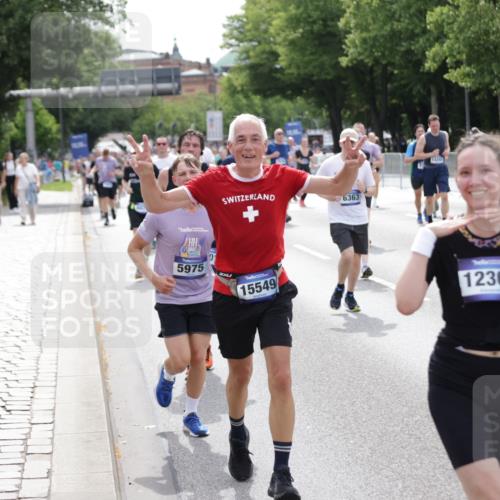 29.06.2025 - hella hamburg halbmarathon Jannik Wohlers http://msf.ph/oto/8327626 29.06.2025 10:39:58 Lombardsbrücke 1018, 1037, 2019, 2109, 2515, 2572, 2763, 3237, 3293, 3295, 3515, 3607, 3808, 3810, 4271, 4756, 5059, 5113, 5263, 5351, 5352, 5702, 5975, 6076, 6229, 6363, 6463, 6673, 6866, 6876, 6920, 7108, 7174, 7675, 7850, 8307, 8391, 9000, 9468, 10474, 10953, 11176, 11653, 11717, 11970, 11973, 12364, 12444, 12501, 12760, 12981, 13005, 13030, 13069, 13290, 13410, 13466, 13651, 14341, 14851, 15549, 15927, 16681, 16955, 17318, 18101, 18110, 18213, 18353, 18490, 18771, 18946 meine-sportfotos.de