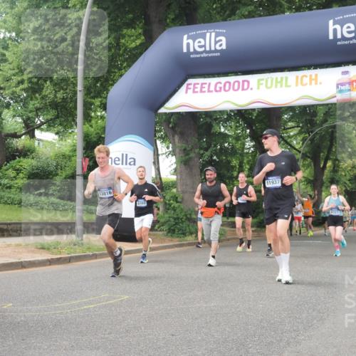 29.06.2025 - hella hamburg halbmarathon KatJ http://msf.ph/oto/8327627 29.06.2025 10:46:43 Zwischen KM18-KM19 1019, 1544, 2426, 2730, 3780, 6087, 6327 meine-sportfotos.de