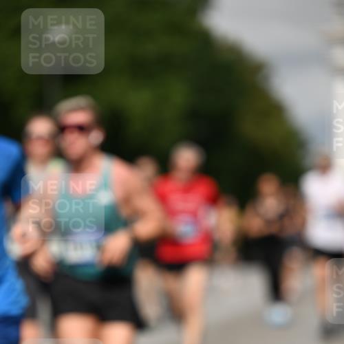 29.06.2025 - hella hamburg halbmarathon Dr. Thomas Lammeyer http://msf.ph/oto/8327701 29.06.2025 10:17:37 Kennedybrücke 1194, 1939, 2055, 2359, 2721, 2891, 2904, 2961, 2987, 3218, 3729, 4001, 4032, 4795, 4950, 5232, 5631, 6026, 6207, 7460, 7462, 7913, 8673, 8913, 9128, 9612, 9631, 9886, 10442, 10443 meine-sportfotos.de