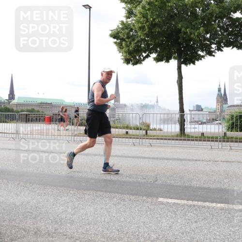 29.06.2025 - hella hamburg halbmarathon Lena Gebhardt http://msf.ph/oto/8327714 29.06.2025 10:23:34 Lombardsbrücke 265, 1048, 1304, 1362, 1545, 2125, 2489, 2925, 4391, 4646, 4728, 4793, 5055, 5160, 5358, 5406, 6502, 6747, 6849, 7029, 7820, 8031, 8181, 8676, 8687, 8688, 8716, 8918, 8920, 9301, 9715, 9877, 10649, 10739, 11044, 11300, 11454, 11793, 11798, 11879, 12073, 12874, 13149, 14265, 14338, 14510, 14512, 14521, 14821, 15709, 15739, 15853, 16185, 16251, 16416, 16558, 17013, 17099, 17199, 17207, 17299, 17719 meine-sportfotos.de