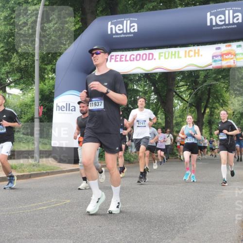 29.06.2025 - hella hamburg halbmarathon KatJ http://msf.ph/oto/8327766 29.06.2025 10:46:44 Zwischen KM18-KM19 1019, 1544, 2426, 3780, 6327 meine-sportfotos.de