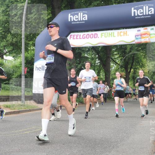 29.06.2025 - hella hamburg halbmarathon KatJ http://msf.ph/oto/8327776 29.06.2025 10:46:44 Zwischen KM18-KM19 1019, 1544, 2426, 3780, 6327 meine-sportfotos.de