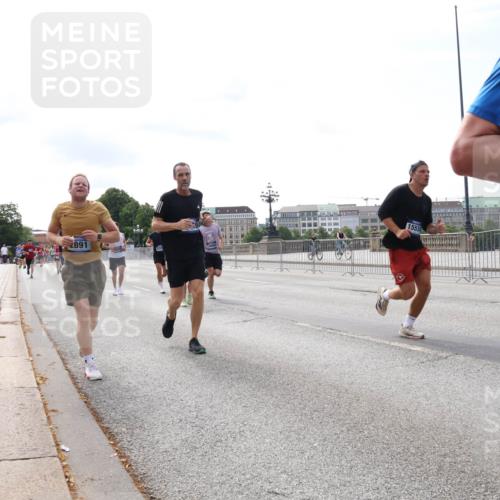 29.06.2025 - hella hamburg halbmarathon Lena Gebhardt http://msf.ph/oto/8327817 29.06.2025 10:12:59 Lombardsbrücke 2891, 15531, 1020, 1051, 1249, 1610, 1785, 1851, 1939, 2531, 2891, 2942, 2963, 3182, 3218, 3248, 3728, 4532, 4554, 5150, 6207, 6489, 7014, 7873, 7907, 8398, 8405, 8913, 8917, 8971, 9141, 10067, 10402, 11025, 11720, 12456, 13566, 13816, 14404, 14540, 14869, 15012, 15369, 15531, 16030, 16255, 16323, 16437, 16473, 16826, 16911, 17061, 17699, 17988, 17994, 18048, 18178, 18320, 18493, 18530, 18732 meine-sportfotos.de