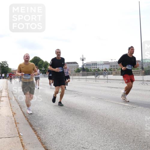 29.06.2025 - hella hamburg halbmarathon Lena Gebhardt http://msf.ph/oto/8327870 29.06.2025 10:12:59 Lombardsbrücke 2891, 15531, 1020, 1051, 1249, 1610, 1785, 1851, 1939, 2531, 2891, 2942, 2963, 3182, 3218, 3248, 3728, 4532, 4554, 5150, 6207, 6489, 7014, 7873, 7907, 8398, 8405, 8913, 8917, 8971, 9141, 10067, 10402, 11025, 11720, 12456, 13566, 13816, 14404, 14540, 14869, 15012, 15369, 15531, 16030, 16255, 16323, 16437, 16473, 16826, 16911, 17061, 17699, 17988, 17994, 18048, 18178, 18320, 18493, 18530, 18732 meine-sportfotos.de