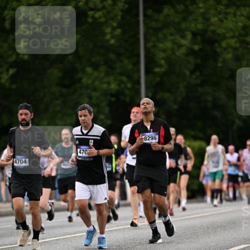 29.06.2025 - hella hamburg halbmarathon Dr. Thomas Lammeyer http://msf.ph/oto/8328283 29.06.2025 10:39:36 Kennedybrücke 1821, 1849, 2198, 2787, 3170, 3828, 3958, 4333, 4564, 4696, 4703, 4965, 5027, 5147, 5793, 6029, 6189, 6365, 6379, 6397, 6471, 6746, 7386, 7733, 8249, 8296, 9342, 9803, 10358, 10360, 10393, 10565, 10652, 11320, 11359 meine-sportfotos.de