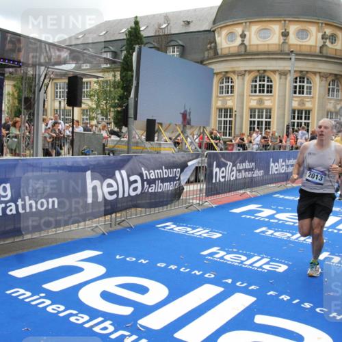 29.06.2025 - hella hamburg halbmarathon Michael Strokosch http://msf.ph/oto/8328484 29.06.2025 10:49:18 Ziel 2013, 6158, 8112, 9348, 10053, 10184, 13450, 15523, 16369, 16414, 16731, 18842 meine-sportfotos.de