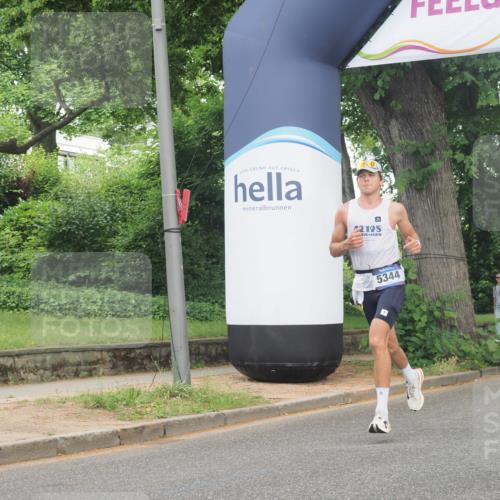 29.06.2025 - hella hamburg halbmarathon KatJ http://msf.ph/oto/8328687 29.06.2025 10:17:12 Zwischen KM18-KM19 1065, 5344 meine-sportfotos.de