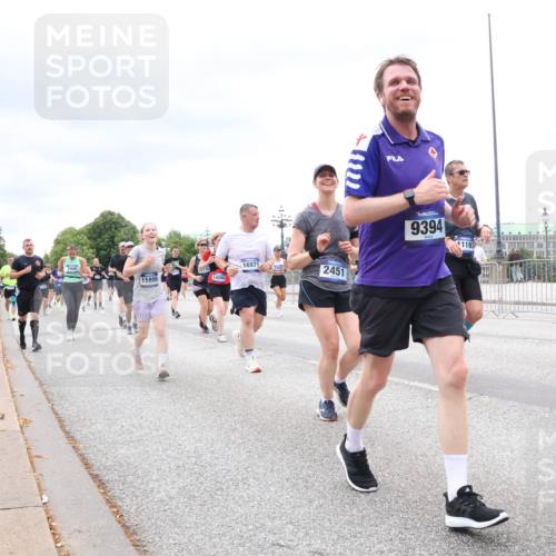 29.06.2025 - hella hamburg halbmarathon Lena Gebhardt http://msf.ph/oto/8328712 29.06.2025 10:57:59 Lombardsbrücke 2900, 15800, 176, 14290, 16971, 2451, 9394, 1193, 1013, 9, 1001, 1123, 1242, 1248, 1265, 1388, 1643, 2015, 2043, 2169, 2273, 2275, 2451, 2567, 2900, 3191, 3385, 3433, 3644, 3936, 3954, 4059, 4117, 4197, 4429, 4521, 4830, 5104, 5632, 5676, 5736, 5782, 6316, 6337, 6825, 6857, 6916, 7172, 7193, 7262, 7556, 7720, 7783, 7977, 7990, 8076, 8159, 8439, 8440, 8441, 8442, 8474, 8512, 8708, 8713, 8773, 8888, 9059, 9180, 9233, 9318, 9319, 9394, 9398, 9436, 9481, 9496, 9613, 9832 meine-sportfotos.de