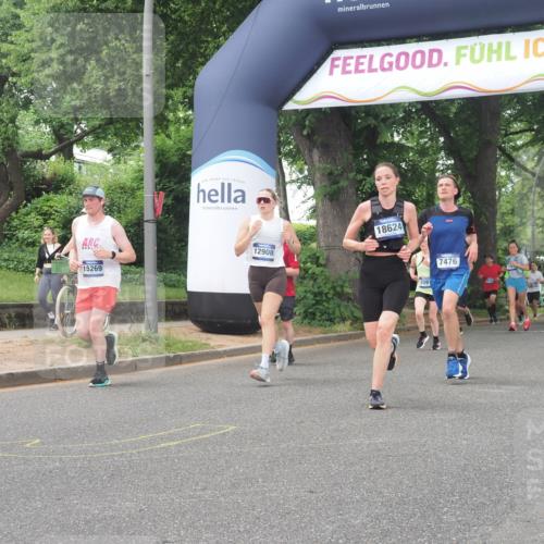 29.06.2025 - hella hamburg halbmarathon KatJ http://msf.ph/oto/8328871 29.06.2025 10:46:52 Zwischen KM18-KM19 7476, 8481, 8531 meine-sportfotos.de