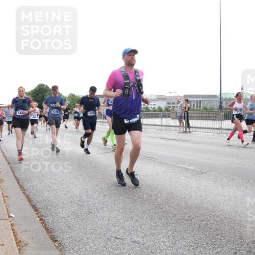 29.06.2025 - hella hamburg halbmarathon Lena Gebhardt http://msf.ph/oto/8328888 29.06.2025 10:37:49 Lombardsbrücke 732, 9288, 10159, 587, 4, 180, 1337, 1475, 1578, 1799, 1901, 1985, 2199, 2486, 2640, 2786, 2853, 3230, 3246, 3633, 3880, 4921, 5139, 5171, 5186, 5522, 5713, 5790, 5875, 6199, 6243, 6362, 6697, 6821, 6955, 7085, 7118, 7124, 7235, 7244, 7321, 7350, 7544, 7629, 7696, 7777, 7823, 8843, 8985, 9247, 9288, 9524, 9895, 10159, 10506, 10836, 11087, 11543, 12123, 12254, 12472, 12824, 16680, 17798 meine-sportfotos.de