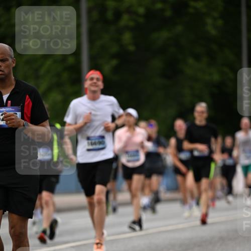 29.06.2025 - hella hamburg halbmarathon Dr. Thomas Lammeyer http://msf.ph/oto/8328910 29.06.2025 10:39:40 Kennedybrücke 1821, 2198, 2787, 3170, 3828, 3958, 4333, 4564, 4696, 4703, 4965, 5147, 6029, 6189, 6365, 6379, 6397, 6471, 6867, 7386, 8249, 8296, 8567, 9342, 9470, 9803, 9819, 10358, 10360, 10393, 10565, 10652, 11320, 11359 meine-sportfotos.de