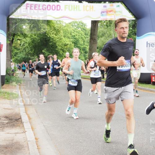 29.06.2025 - hella hamburg halbmarathon MichiJ http://msf.ph/oto/8329174 29.06.2025 10:37:59 Zwischen KM18-KM19 1119, 1817, 4346, 5087, 5336, 6027, 6125, 10691, 12016, 12545, 13051, 13758, 16285, 16666, 16800, 17221, 18960, 18982, 19007 meine-sportfotos.de