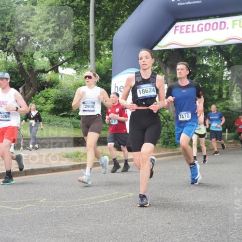 29.06.2025 - hella hamburg halbmarathon KatJ http://msf.ph/oto/8329217 29.06.2025 10:46:53 Zwischen KM18-KM19 2091, 7476, 8481, 8531 meine-sportfotos.de