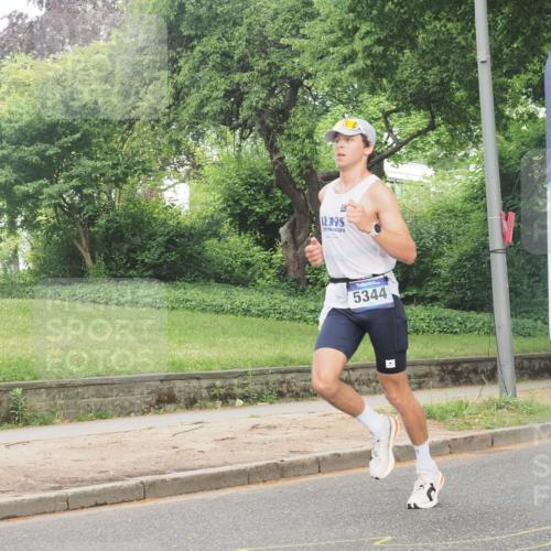 29.06.2025 - hella hamburg halbmarathon KatJ http://msf.ph/oto/8329273 29.06.2025 10:17:13 Zwischen KM18-KM19 1065, 5344 meine-sportfotos.de