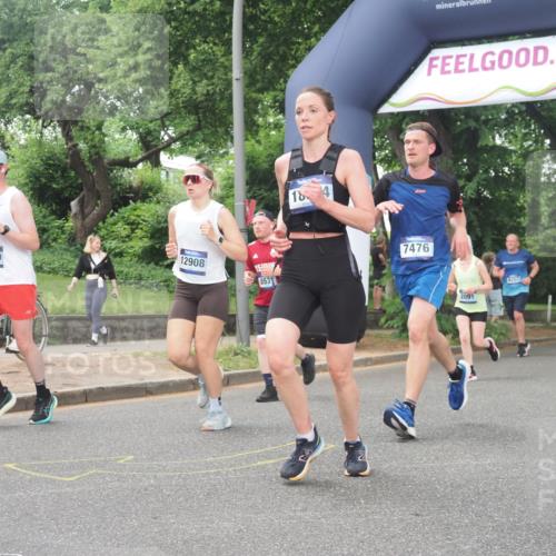 29.06.2025 - hella hamburg halbmarathon KatJ http://msf.ph/oto/8329288 29.06.2025 10:46:53 Zwischen KM18-KM19 2091, 7476, 8481, 8531 meine-sportfotos.de