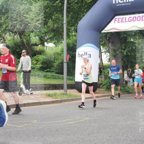29.06.2025 - hella hamburg halbmarathon KatJ http://msf.ph/oto/8329474 29.06.2025 10:46:54 Zwischen KM18-KM19 1681, 2091, 7476, 8481, 8531 meine-sportfotos.de