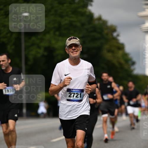 29.06.2025 - hella hamburg halbmarathon Dr. Thomas Lammeyer http://msf.ph/oto/8329604 29.06.2025 10:17:40 Kennedybrücke 1194, 1747, 1939, 2055, 2359, 2721, 2891, 2904, 2987, 4001, 4032, 4795, 4962, 5232, 5631, 6207, 7460, 7462, 7913, 8673, 9612, 9631, 9886, 10442, 10443 meine-sportfotos.de