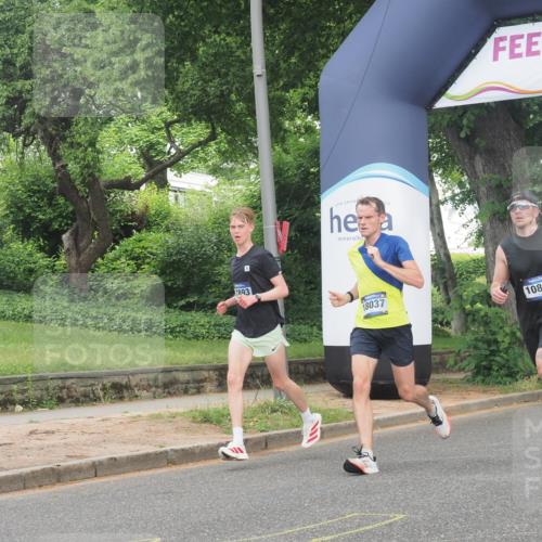 29.06.2025 - hella hamburg halbmarathon KatJ http://msf.ph/oto/8329719 29.06.2025 10:17:15 Zwischen KM18-KM19 1065, 5344 meine-sportfotos.de