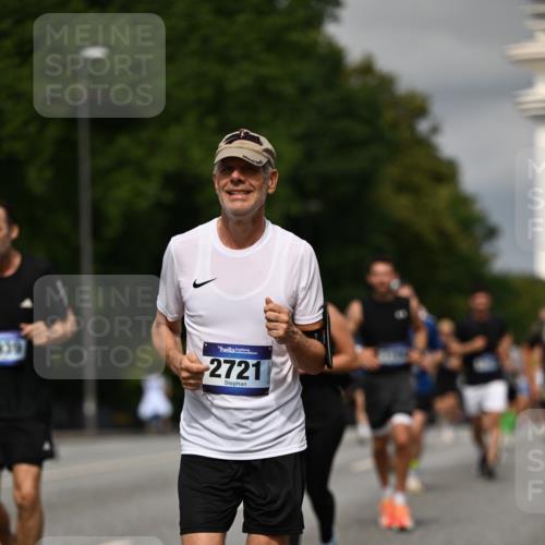 29.06.2025 - hella hamburg halbmarathon Dr. Thomas Lammeyer http://msf.ph/oto/8329752 29.06.2025 10:17:40 Kennedybrücke 1194, 1747, 1939, 2055, 2359, 2721, 2891, 2904, 2987, 4001, 4032, 4795, 4962, 5232, 5631, 6207, 7460, 7462, 7913, 8673, 9612, 9631, 9886, 10442, 10443 meine-sportfotos.de