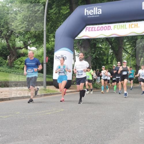 29.06.2025 - hella hamburg halbmarathon KatJ http://msf.ph/oto/8329755 29.06.2025 10:46:56 Zwischen KM18-KM19 1681, 2091, 6757, 7476, 8531 meine-sportfotos.de