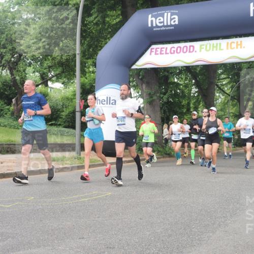29.06.2025 - hella hamburg halbmarathon KatJ http://msf.ph/oto/8329813 29.06.2025 10:46:56 Zwischen KM18-KM19 1681, 2091, 6757, 7476, 8531 meine-sportfotos.de