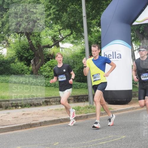 29.06.2025 - hella hamburg halbmarathon KatJ http://msf.ph/oto/8329836 29.06.2025 10:17:16 Zwischen KM18-KM19 1065, 5344 meine-sportfotos.de