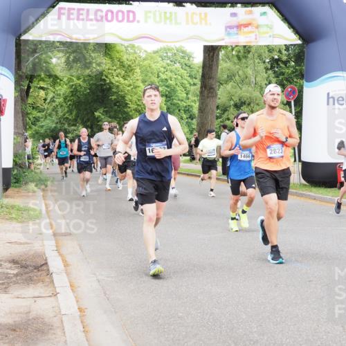 29.06.2025 - hella hamburg halbmarathon MichiJ http://msf.ph/oto/8329906 29.06.2025 10:38:02 Zwischen KM18-KM19 1119, 1466, 1817, 2411, 2823, 4346, 5087, 5336, 7224, 12016, 12235, 12545, 13051, 13758, 16653, 16732, 16800, 17221, 18884, 18960, 18982, 19007 meine-sportfotos.de