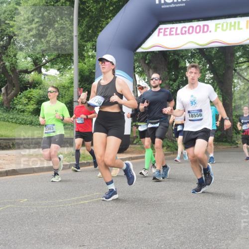 29.06.2025 - hella hamburg halbmarathon KatJ http://msf.ph/oto/8330124 29.06.2025 10:46:58 Zwischen KM18-KM19 1681, 2091, 2363, 4013, 6757, 7476, 8531 meine-sportfotos.de