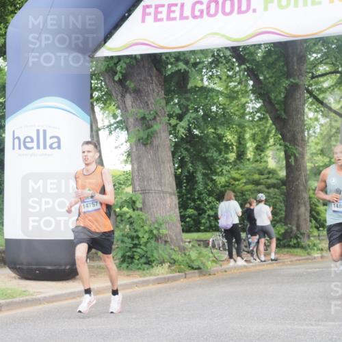 29.06.2025 - hella hamburg halbmarathon KatJ http://msf.ph/oto/8330476 29.06.2025 10:17:19 Zwischen KM18-KM19 5344 meine-sportfotos.de