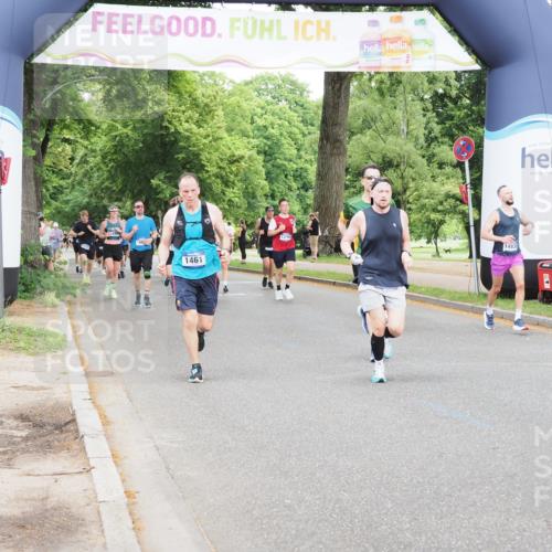 29.06.2025 - hella hamburg halbmarathon MichiJ http://msf.ph/oto/8330685 29.06.2025 10:38:07 Zwischen KM18-KM19 1461, 1466, 1750, 2411, 2823, 5087, 7176, 7224, 7583, 8689, 10057, 10371, 11422, 12235, 12450, 12545, 13609, 14838, 16653, 16732, 16907, 18451, 18884 meine-sportfotos.de