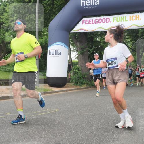 29.06.2025 - hella hamburg halbmarathon KatJ http://msf.ph/oto/8330752 29.06.2025 10:47:03 Zwischen KM18-KM19 2167, 2363, 3169, 3698, 4013, 5347, 6757 meine-sportfotos.de
