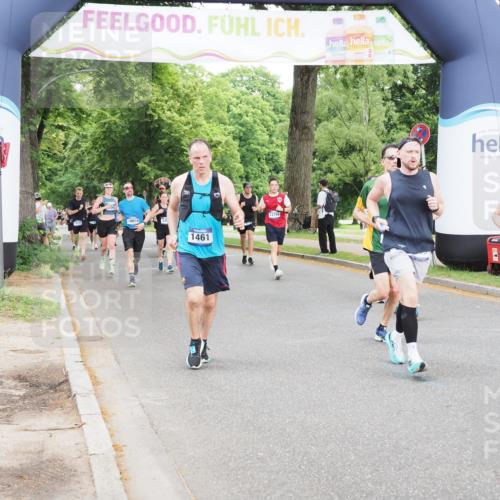 29.06.2025 - hella hamburg halbmarathon MichiJ http://msf.ph/oto/8330757 29.06.2025 10:38:07 Zwischen KM18-KM19 1461, 1466, 1750, 2411, 2823, 5087, 7176, 7224, 7583, 8689, 10057, 10371, 11422, 12235, 12450, 12545, 13609, 14838, 16653, 16732, 16907, 18451, 18884 meine-sportfotos.de