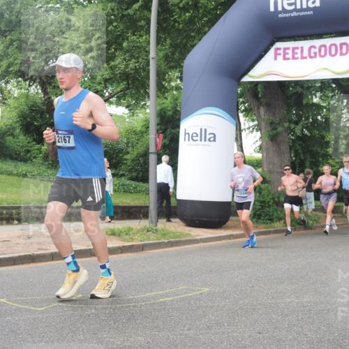 29.06.2025 - hella hamburg halbmarathon KatJ http://msf.ph/oto/8330837 29.06.2025 10:47:05 Zwischen KM18-KM19 2167, 2363, 3169, 3698, 4013, 5347, 8749 meine-sportfotos.de