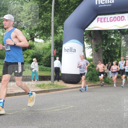 29.06.2025 - hella hamburg halbmarathon KatJ http://msf.ph/oto/8330842 29.06.2025 10:47:06 Zwischen KM18-KM19 2167, 3169, 3698, 5347, 8749 meine-sportfotos.de