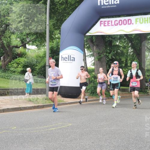 29.06.2025 - hella hamburg halbmarathon KatJ http://msf.ph/oto/8330886 29.06.2025 10:47:06 Zwischen KM18-KM19 2167, 3169, 3698, 5347, 8749 meine-sportfotos.de