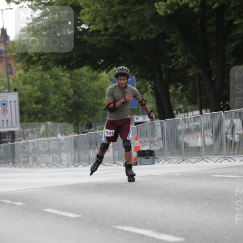 29.06.2025 - hella hamburg halbmarathon Jannik Wohlers http://msf.ph/oto/8330943 29.06.2025 09:01:15 Lombardsbrücke  meine-sportfotos.de