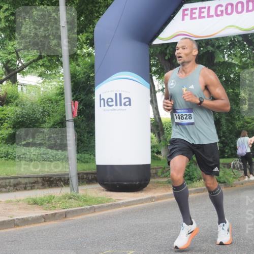 29.06.2025 - hella hamburg halbmarathon KatJ http://msf.ph/oto/8330946 29.06.2025 10:17:21 Zwischen KM18-KM19 2203 meine-sportfotos.de