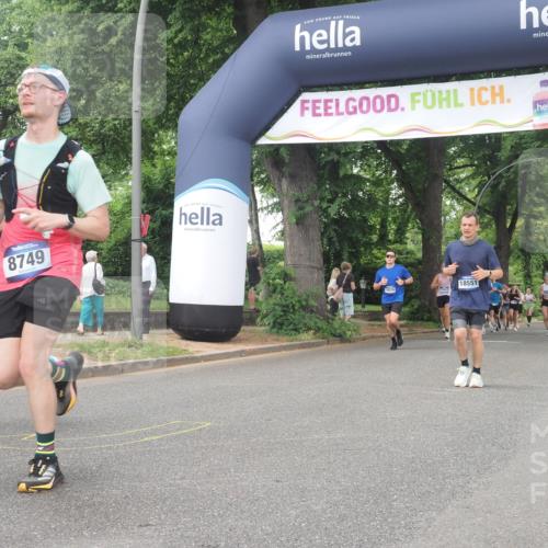 29.06.2025 - hella hamburg halbmarathon KatJ http://msf.ph/oto/8331009 29.06.2025 10:47:09 Zwischen KM18-KM19 2167, 5272, 8749 meine-sportfotos.de