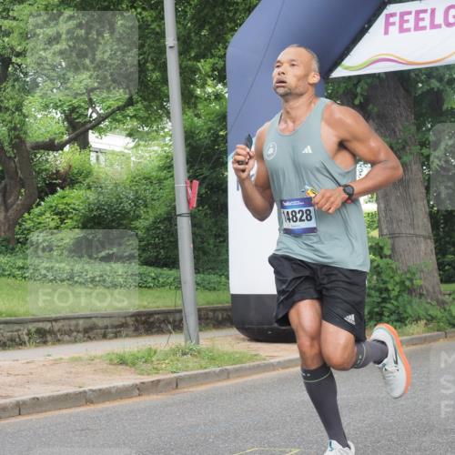 29.06.2025 - hella hamburg halbmarathon KatJ http://msf.ph/oto/8331015 29.06.2025 10:17:21 Zwischen KM18-KM19 2203 meine-sportfotos.de