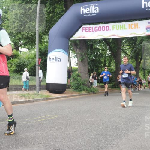 29.06.2025 - hella hamburg halbmarathon KatJ http://msf.ph/oto/8331026 29.06.2025 10:47:09 Zwischen KM18-KM19 2167, 5272, 8749 meine-sportfotos.de