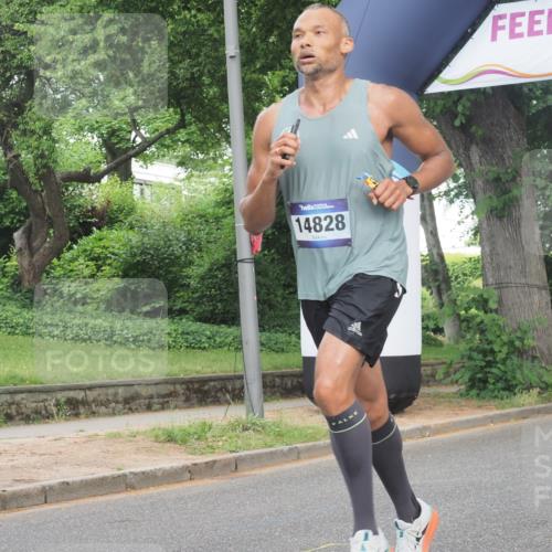 29.06.2025 - hella hamburg halbmarathon KatJ http://msf.ph/oto/8331042 29.06.2025 10:17:21 Zwischen KM18-KM19 2203 meine-sportfotos.de