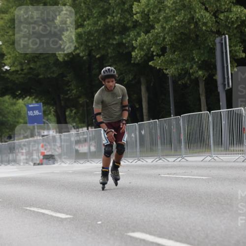 29.06.2025 - hella hamburg halbmarathon Jannik Wohlers http://msf.ph/oto/8331128 29.06.2025 09:01:17 Lombardsbrücke  meine-sportfotos.de