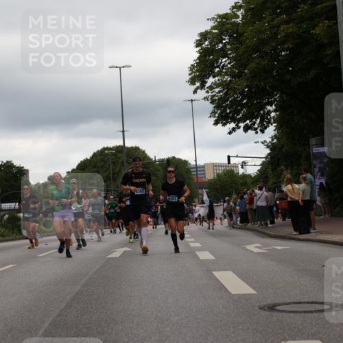 29.06.2025 - hella hamburg halbmarathon Yannick Fuchs http://msf.ph/oto/8331225 29.06.2025 10:51:42 20KM 1200, 1563, 1611, 2025, 2236, 2606, 2759, 2806, 2883, 2907, 3093, 3141, 3575, 4426, 4467, 4579, 4833, 5391, 6281, 6302, 6531, 6595, 6892, 7833, 9450, 9485, 10599, 12144, 12509, 13465, 13664, 15217, 15229, 16517, 17415, 17455, 17543, 18508, 18762, 18891 meine-sportfotos.de