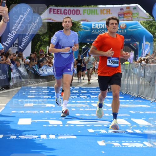 29.06.2025 - hella hamburg halbmarathon Strokosch-Dieckow http://msf.ph/oto/8331259 29.06.2025 10:34:12 Ziel 1080, 3005, 7884, 7901, 9376, 11202, 13066, 14784, 17751, 18906 meine-sportfotos.de