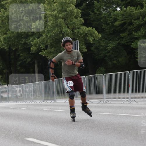 29.06.2025 - hella hamburg halbmarathon Jannik Wohlers http://msf.ph/oto/8331292 29.06.2025 09:01:18 Lombardsbrücke  meine-sportfotos.de