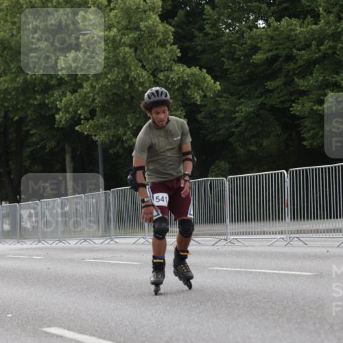29.06.2025 - hella hamburg halbmarathon Jannik Wohlers http://msf.ph/oto/8331322 29.06.2025 09:01:19 Lombardsbrücke  meine-sportfotos.de