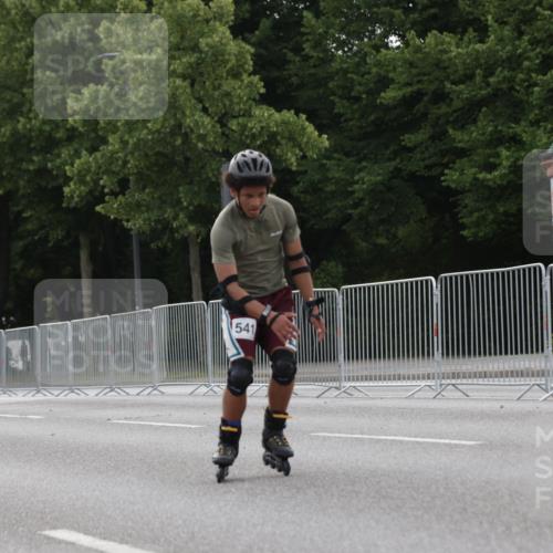 29.06.2025 - hella hamburg halbmarathon Jannik Wohlers http://msf.ph/oto/8331377 29.06.2025 09:01:19 Lombardsbrücke  meine-sportfotos.de